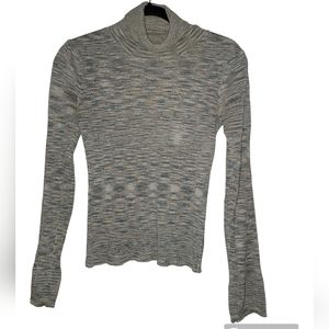 🌺XOXO Micro-ribbed Turtleneck Sz S🌺